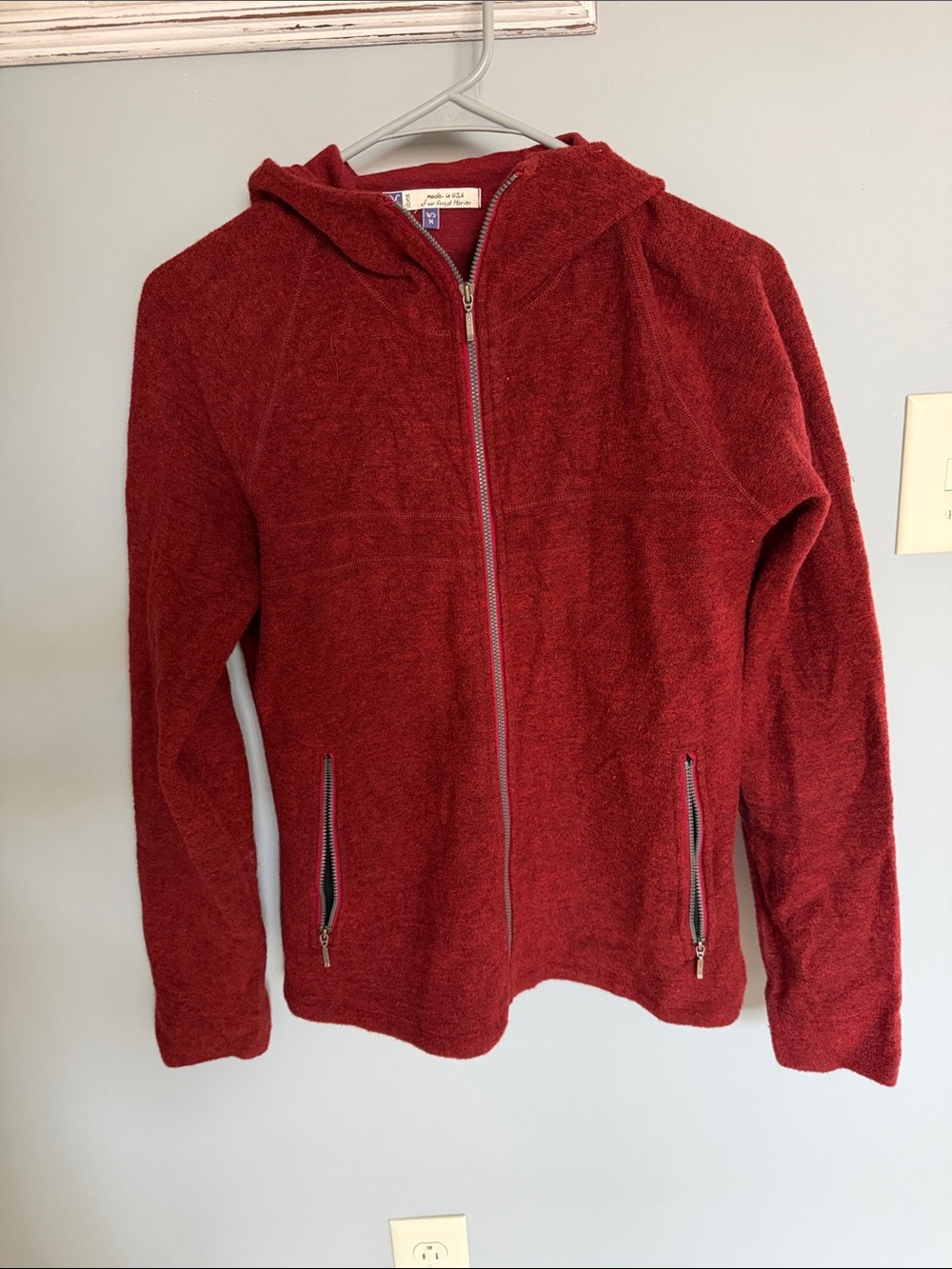 ibex Women’s Red Full-Zip Hooded Merino Wool Jacket